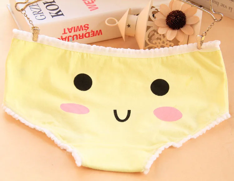 2017 Sale Cute Face Girls Low Waist Panties Female Candy Color Lace Briefs Casual Women Cotton Butt Pads Underwear (8)