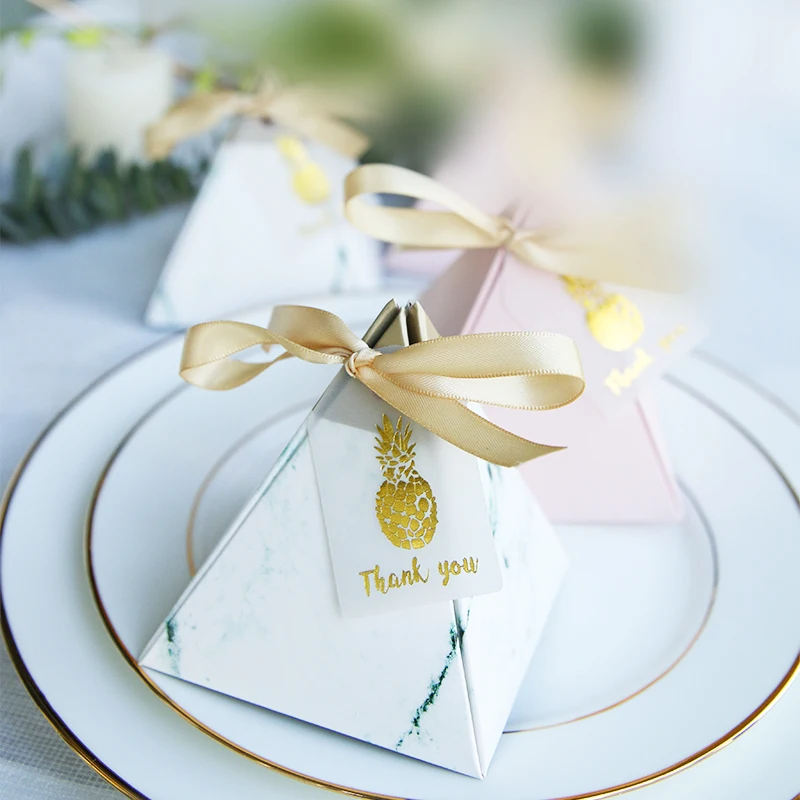 100pcs Triangular Pyramid Candy Box Candy Packaging Carton Wedding Gift Box Event Party Supplies Wedding favors with Thanks card (6)