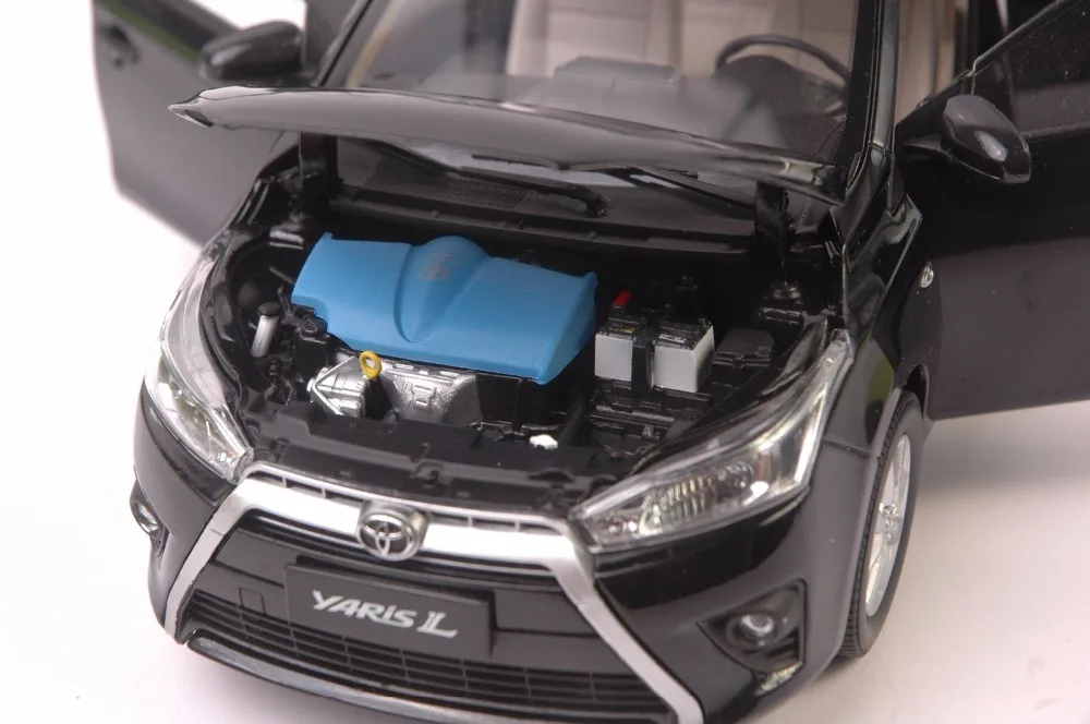 Toyota Yaris L 2013 model in scale 118 black (5)