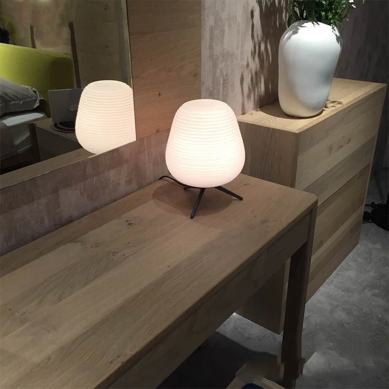Nordic Contracted Screw Glass Table Lamp Contemporary Bedroom Creative Decorative Study Home Hotel Bedside Led E27 Desk Lamp (8)