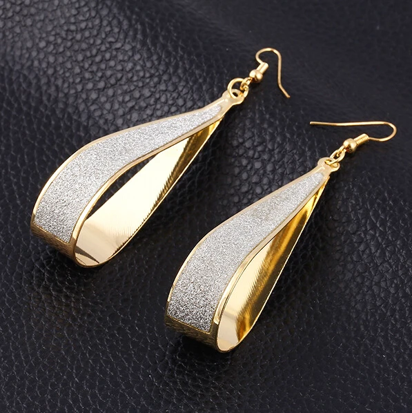 Wholesale (50pairs/lot) Water Drop Shaped Sliver and Gold Color Simple Style Fashion Jewelry Shiny Crystal Dangle Earrings | Украшения и
