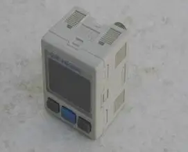 все цены на Brand new genuine pressure switch ZSE30A-01-N-M онлайн