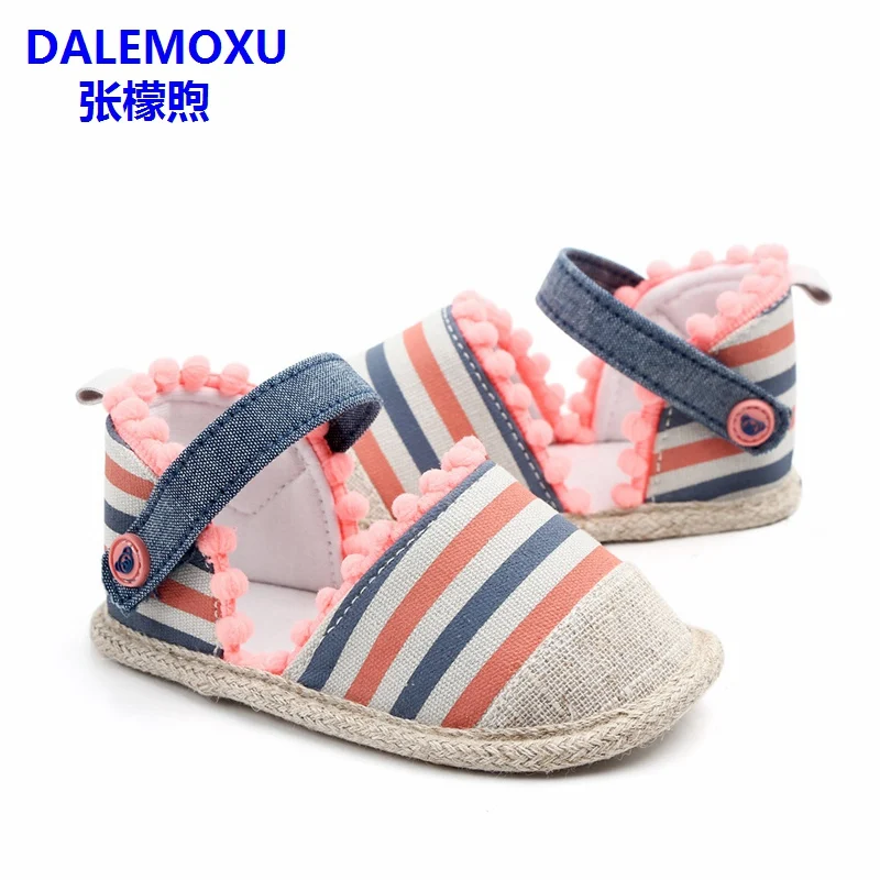 DALEMOXU повседневная обувь для малышей; сандалии с кисточками в полоску для маленьких девочек; летняя нескользящая обувь на мягкой подошве для малышей; обувь для детей 1 года
