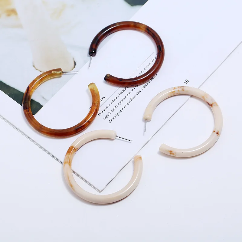 

New Women Acrylic Open Round C Shape Earrings Lvory Brown Color Jewelry Circle Tortoise Shell Hoop Earrings Brincos Party Gifts