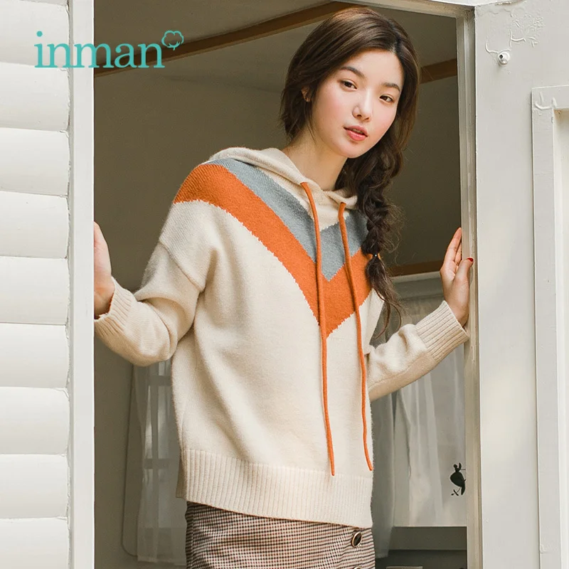 

INMAN 2019 Spring Autumn New Arrival Loose Style Contrast Color Sport Style Women Pullover Sweater With Hood