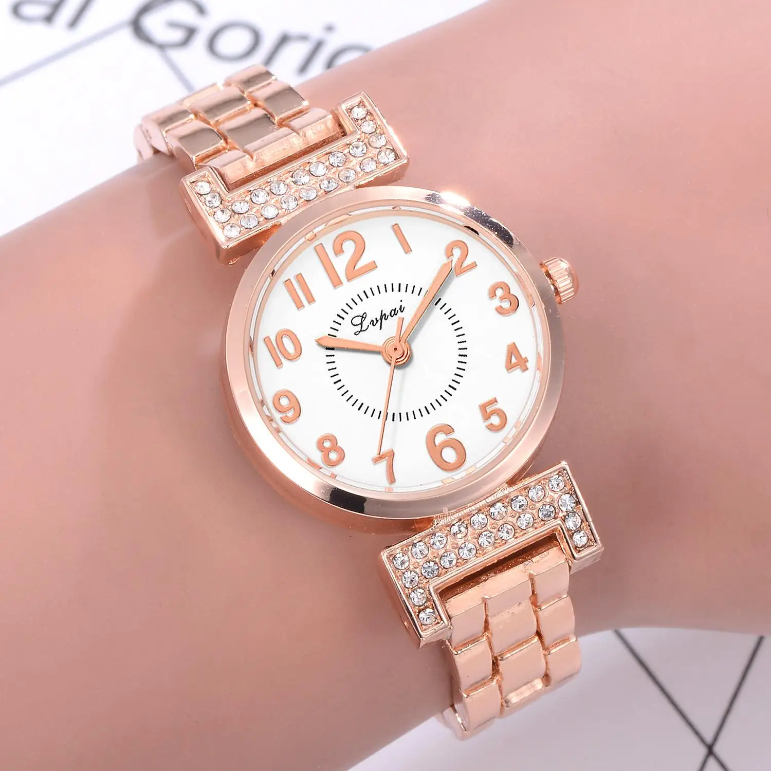 

Woman Quartz Movement Stainless Steel Watch
