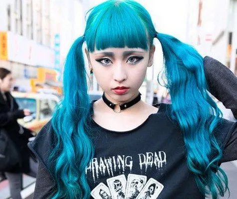 2581990061_1698660574