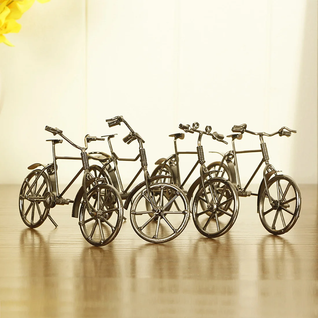 Vintage Bicycle Figurine Miniatures Antique Bike Model Metal Crafts Home Decor Children Birthday Toy Gifts Send Style Randomly