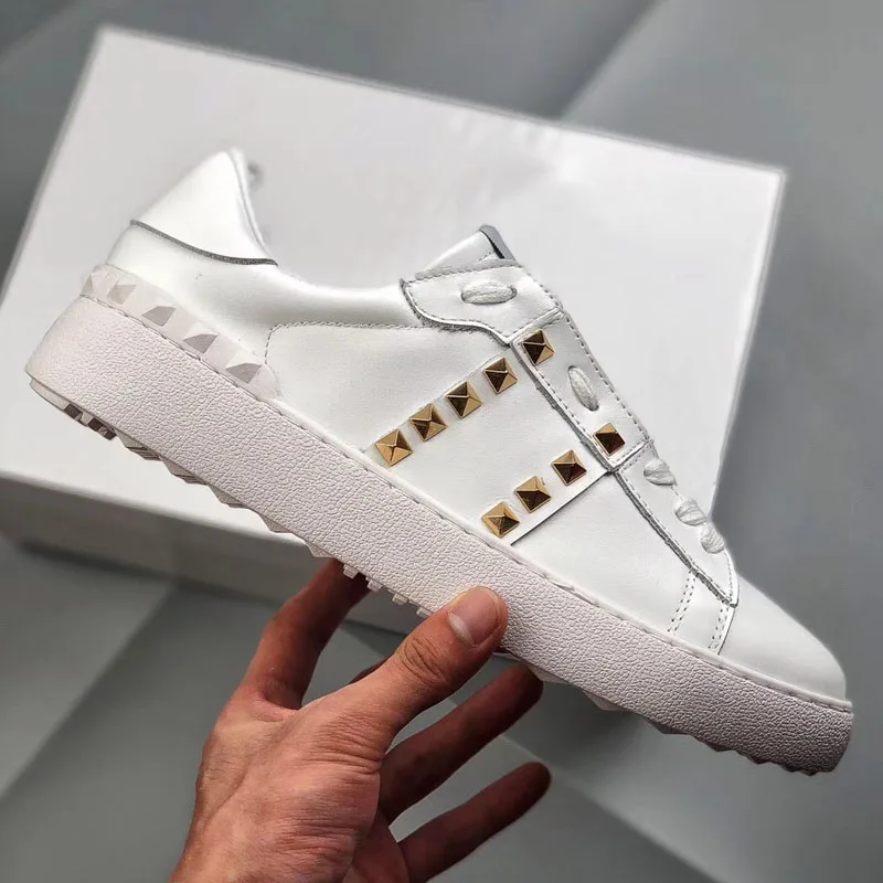 

Casual Fashion White Women Men Running Shoes Genuine Leather Rivet Sport Shoes For Male Athletic Walking Ladies Sneakers Brand