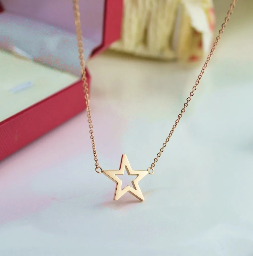 

YUN RUO Chic Star Pendant Short Necklace Woman Gift Jewelry Titanium Rose Gold Color New Arrival Present Free Shipping Not Fade