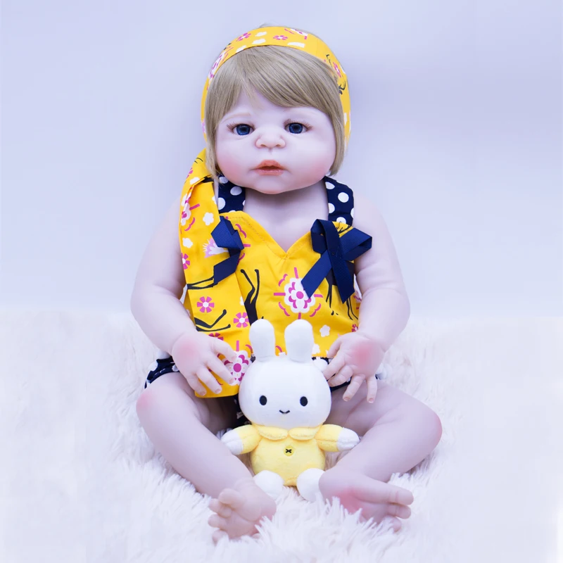 

smooth vinyl skin reborn doll de silicoen baby dolls 55 cm with Fashion yellow suspenders 2019 popular kids Fake baby shower toy