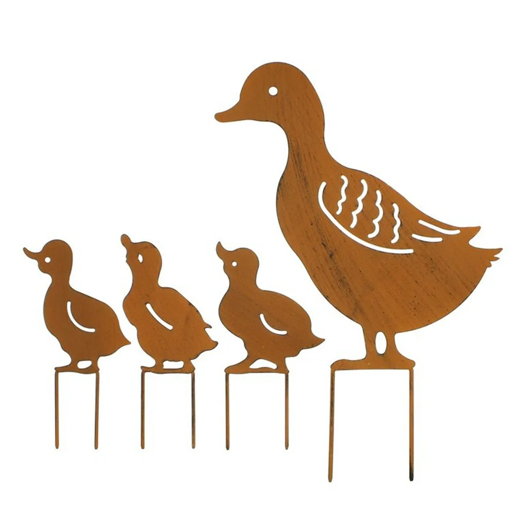 

4Pcs European Wedding Rusty Home Inserted Lawn Ducks Retro Party Garden Plugs Decoration Cute Iron