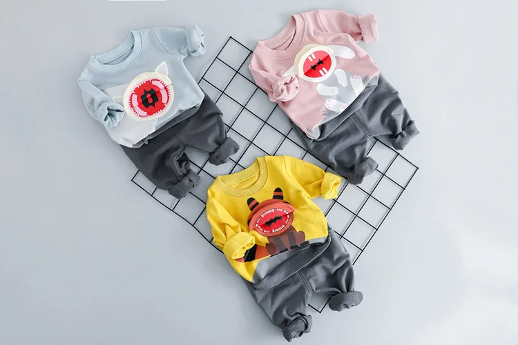 

New 2019 spring Korean version 0-3 years old children baby sports and leisure cartoon small animal cute suit