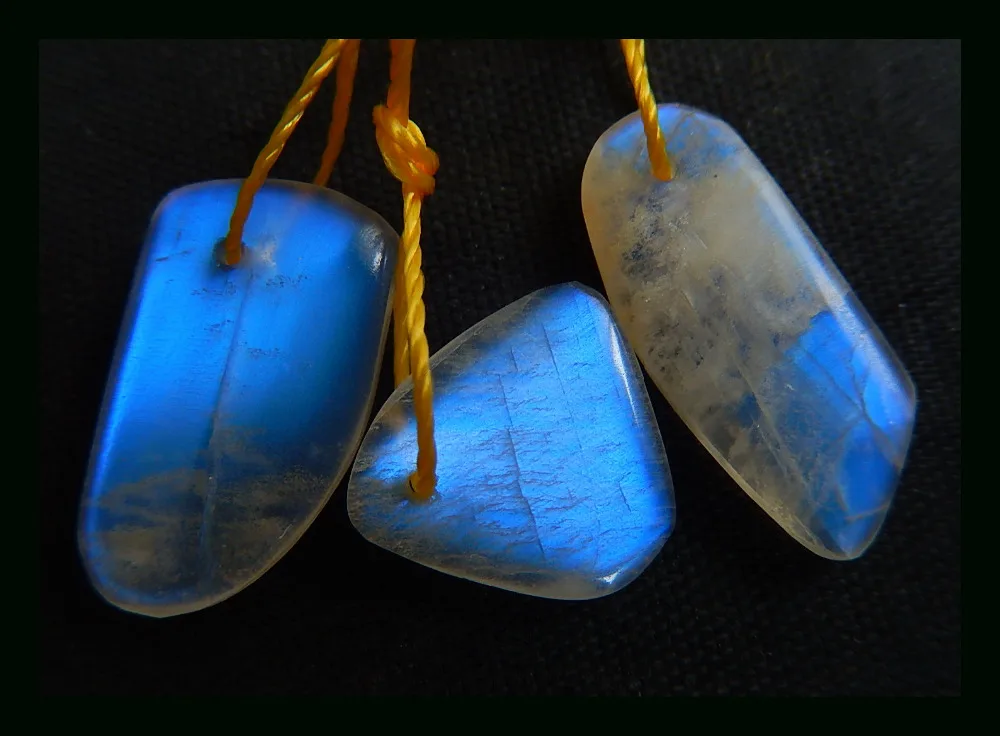 

Sale 3pcs Moon Stone Pendants,18*10*3mm,12*12*3mm,2.8g