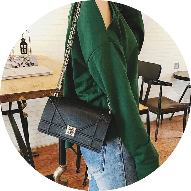 

2019 Summer New Korean Version Of The Jelly Fashion Handbag Lock Bag Solid Color Chain Small Square Bag Shoulder Diagonal Small