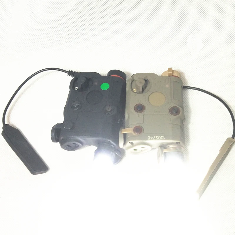 Тактическая Зеленая лазерная указка и белый факел(BK) PEQ/15