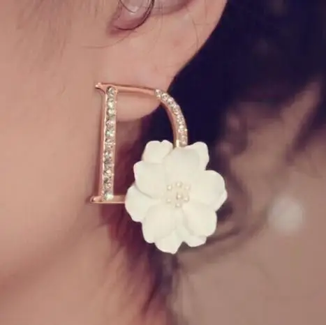 

EH365 Brand Flowers New 2017 Pendientes Mujer Brincos Boucles D'oreilles Femme Female Big Letter Statement Earrings For Women