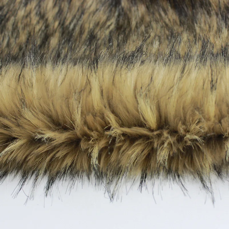 Искусственный мех; сезон осень-зима; воротник с имитацией мыши; жаккардовый мех енота; пальто; меховой воротник; плюшевая ткань