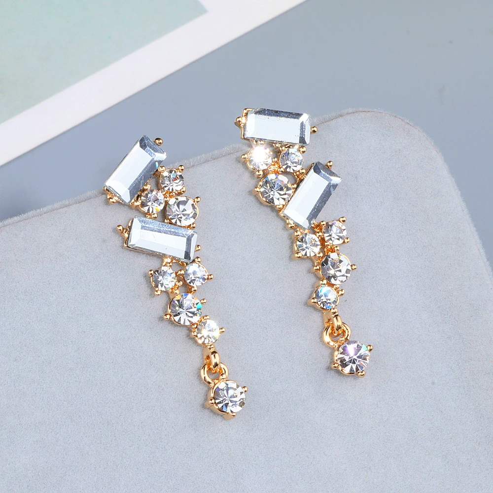 

2018 New Elegant Wedding Jewelry Gold Color Long Drop Earrings Bride Crystal Earrings for Women Rhinestone Dangle Earrings WX088