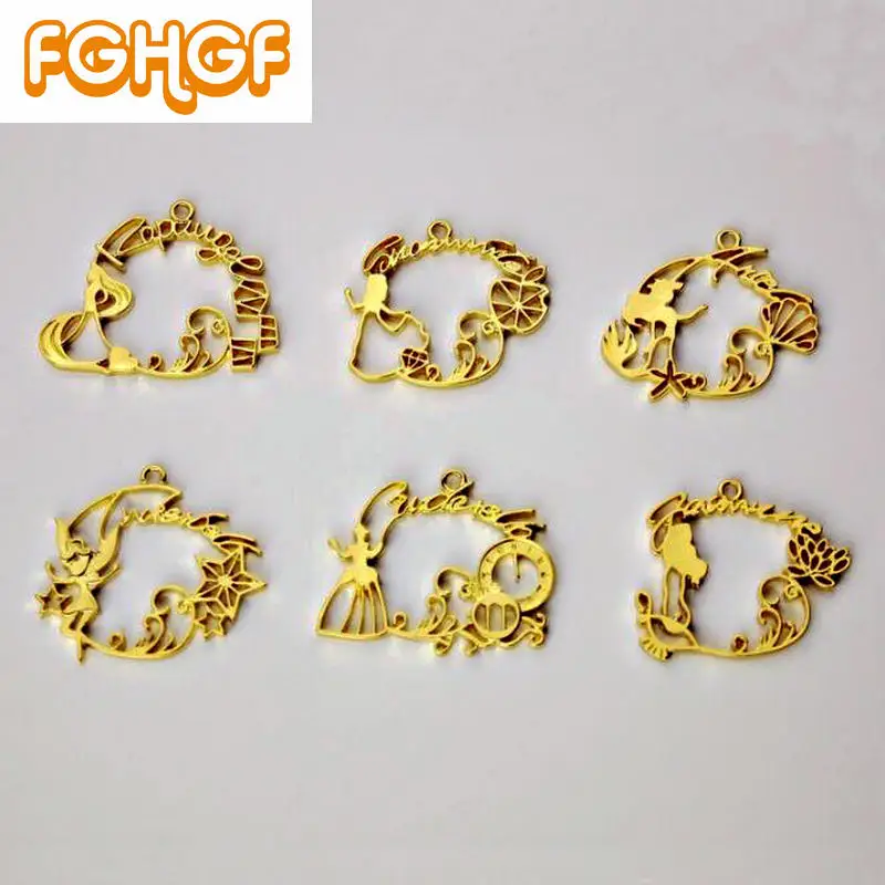 

6pcs Mix Romantic Fairy Tale UV Resin Bezel Frame Princess Metal Gold Keychain Pendant Kawaii Jewelry DIY Accessories