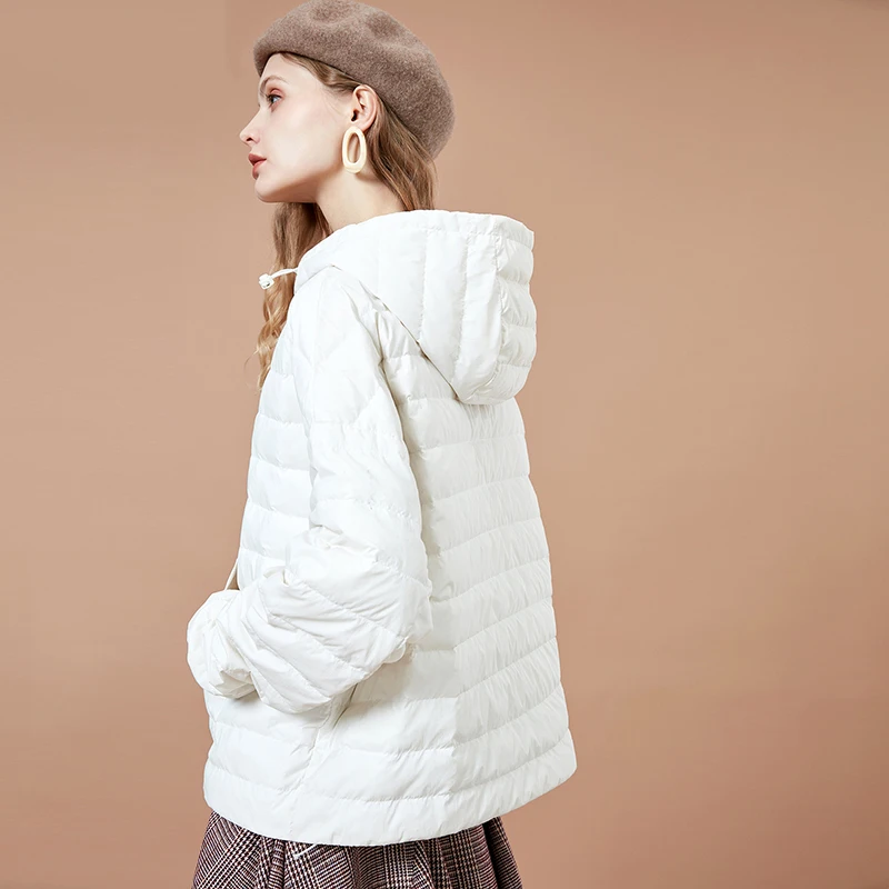 ARTKA осень и зима женский однотонный Белый Свободный пуловер с капюшоном короткий рукав "летучая мышь" 90% белый пуховик DK15081D