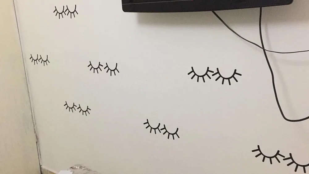 Cute eyelash pattern Wall decal removable Vinyl Wall Stickers For Kids Room Lovely Sleepy Eyes Baby Nursery Wall Art Home Decor
