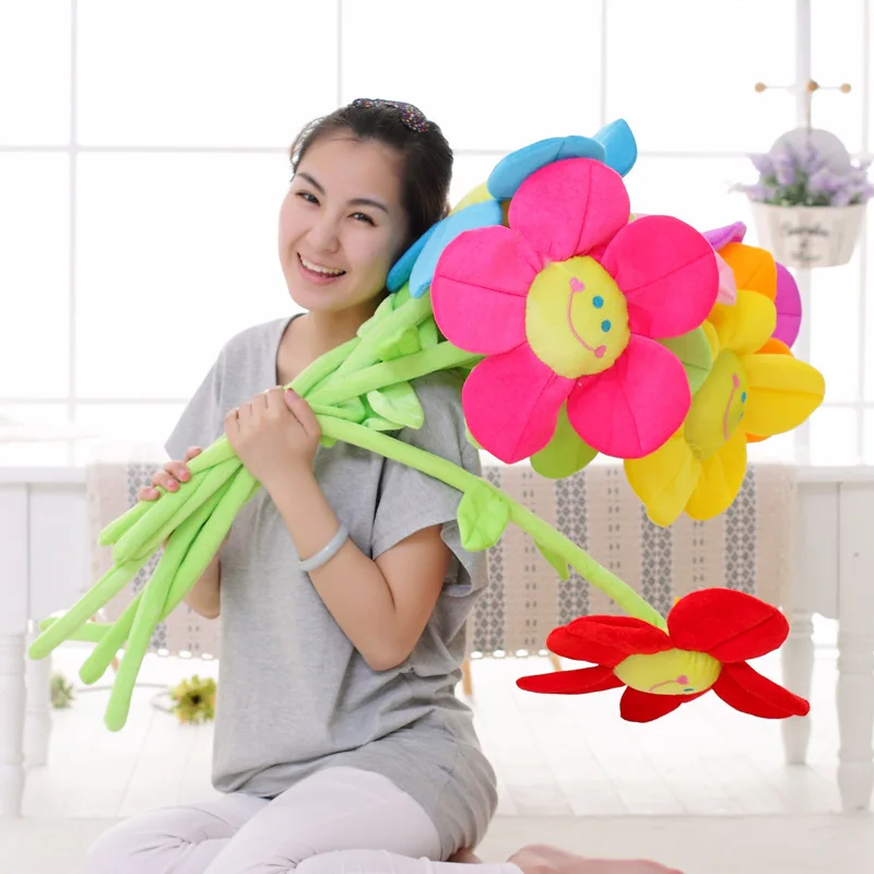 

Plush toy bouquet cartoon smiling sunflower curtain buckle sunflower baby bed to hang the wedding gift