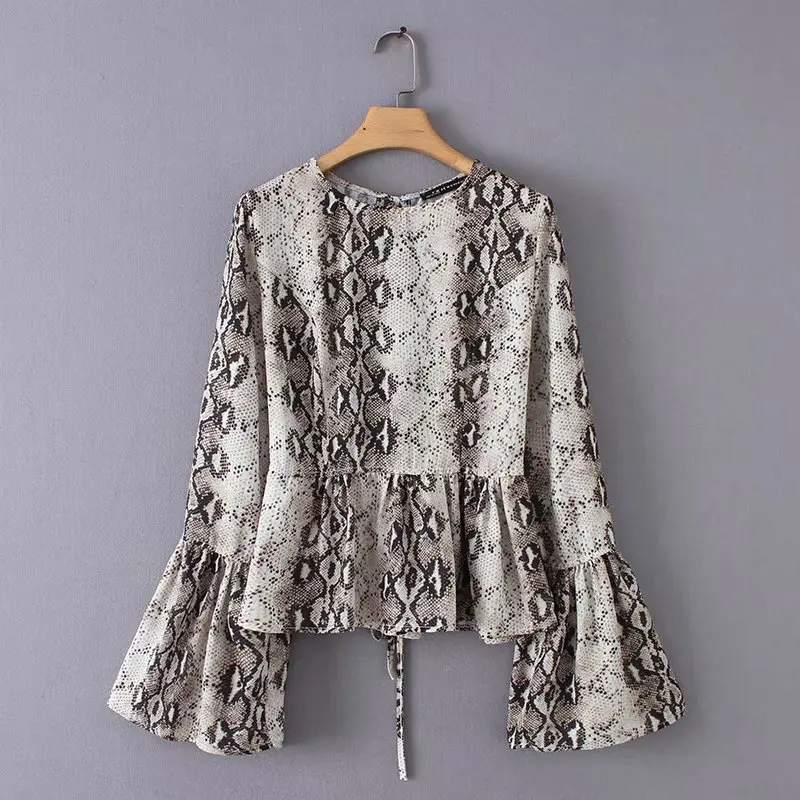 

Women's Snake Print Shirt Women's Tops and Shirt Slim Trumpet Sleeve Chiffon Shirt Blusas Mujer De Moda Backless Women's Top