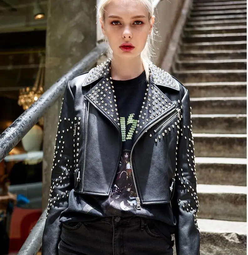 Европейская Осенняя женская черная тонкая крутая Женская куртка из искусственной кожи, женская короткая верхняя одежда в стиле панк-рок, Женская куртка с заклепками - Цвет: Черный