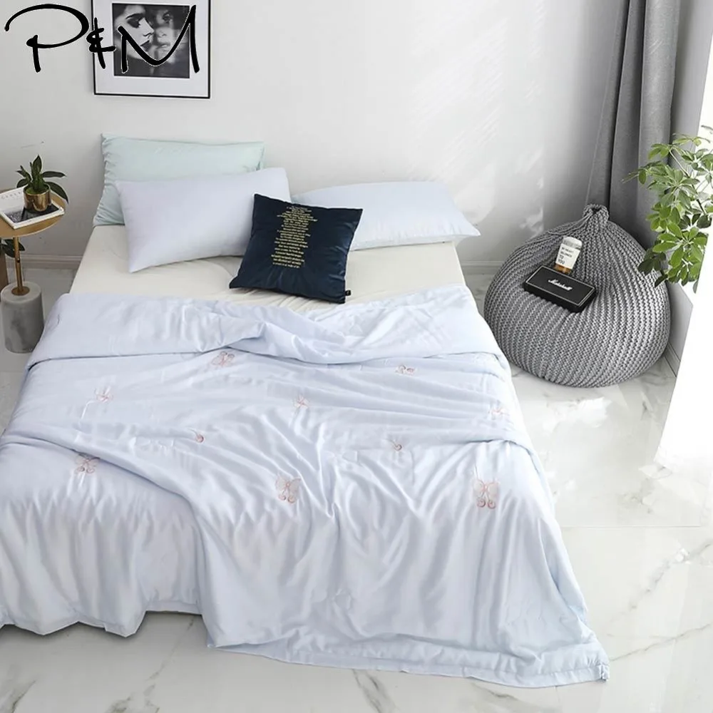 

2019 Light Blue Korea Bowknot Air-condition Embroidery Comforter Thin Summer Quilt Artificial Silk Fabric Polyester Queen Size