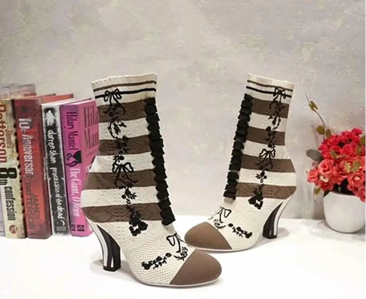 Hot Women Boots Round Toe Short Booties Gingham Sock Boots Flower Embellished Mid-Calf Boots Med Heel Front Lace Up Decor Woman Hot Women Boots Round Toe Short Booties Gingham Sock Boots Flower Embellished Mid-Calf Boots Med Heel Front Lace Up Decor Woman