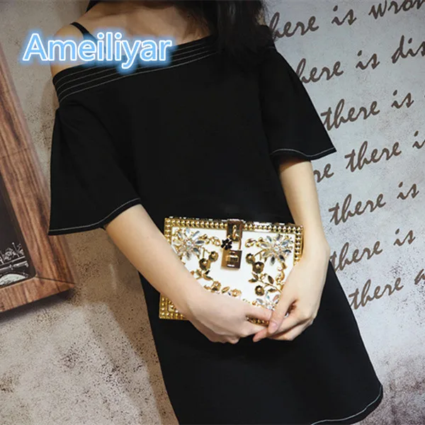 

2017 Real Women Polyester Hard Hasp Beading New Chain Package High - End Luxury Diamond Studded Small Bag Wild Messenger Square
