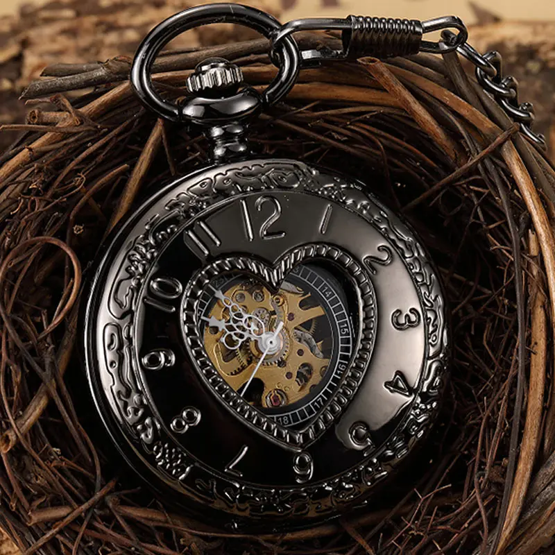 Винтаж стимпанк Hollow Сердце Форма Механические карманные часы мужские черные рук Ветер римские цифры Скелет Neckalce часы подарок