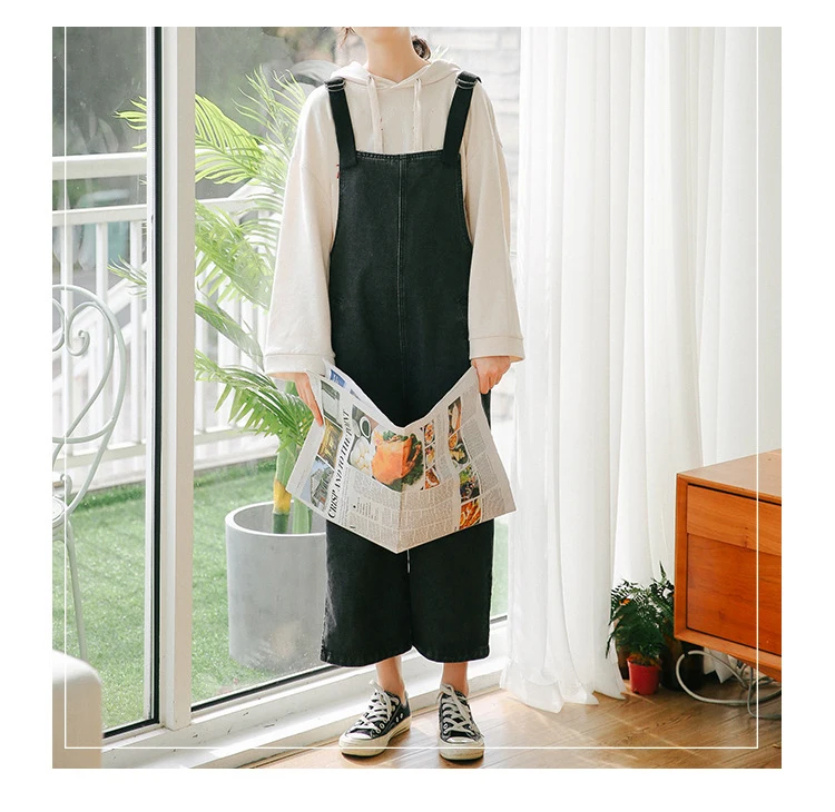Conjoined jeans female spring and autumn new han version sen female students loose joker web celebrity age reduction show thin suspenders (15)