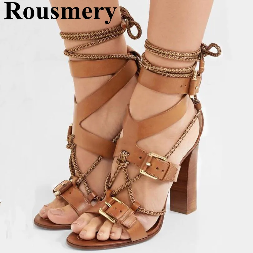 tied heeled sandals with square toe