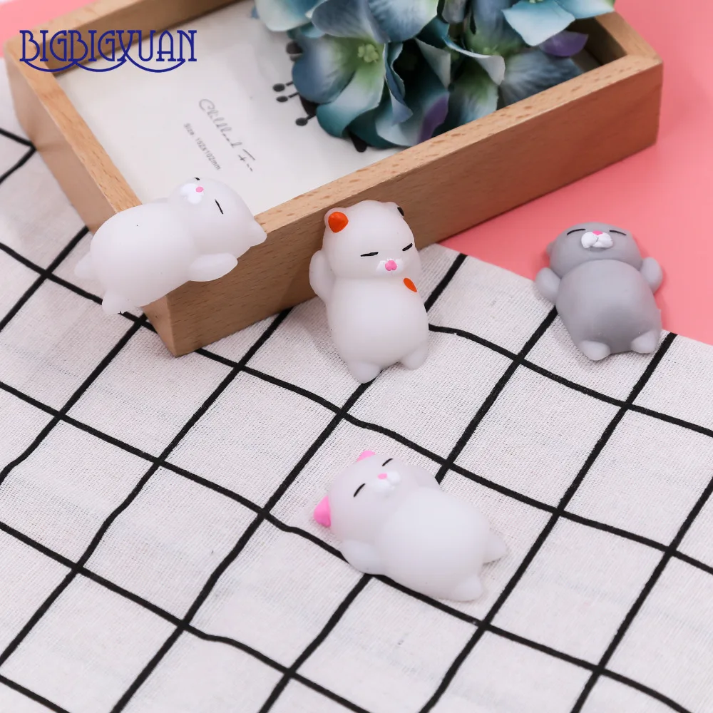 8 Pcs لطيف المحمول شريط لتعليق الهاتف المحمول الحيوانات موتشي كسول القط أرنب سحابة القدم لينة اسفنجي ضغط المخلص الإجهاد الاطفال لعبة