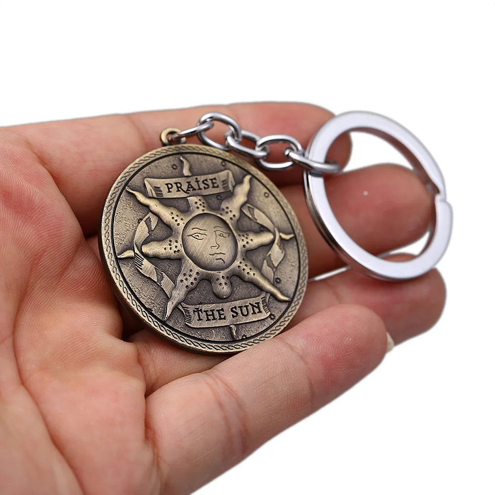 HSIC Dark Souls 3 llavero Solaire de Astora Sun emblema Metal aleación escudo llavero titular llaveros hombres coche Chaveiro HC12929