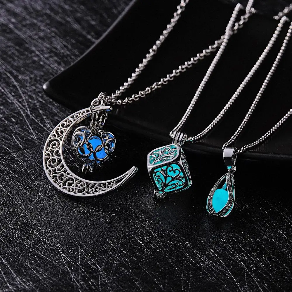 

Rinhoo New Hot Glowing in the Dark Pendant Necklace Women Girl Retro Hollow Moon Luminous Charm Necklace Jewelry Wholesale Gifts