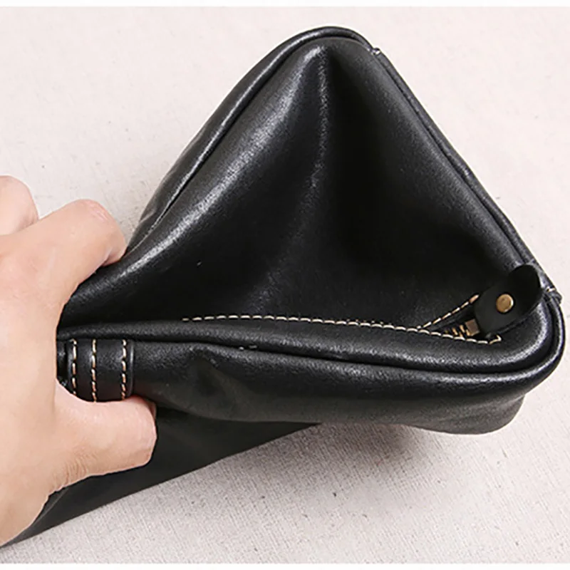 AETOO Vintage handmade men's bags, leather mini men's bags, trendy casual mobile phone bags, head leather shoulder bags