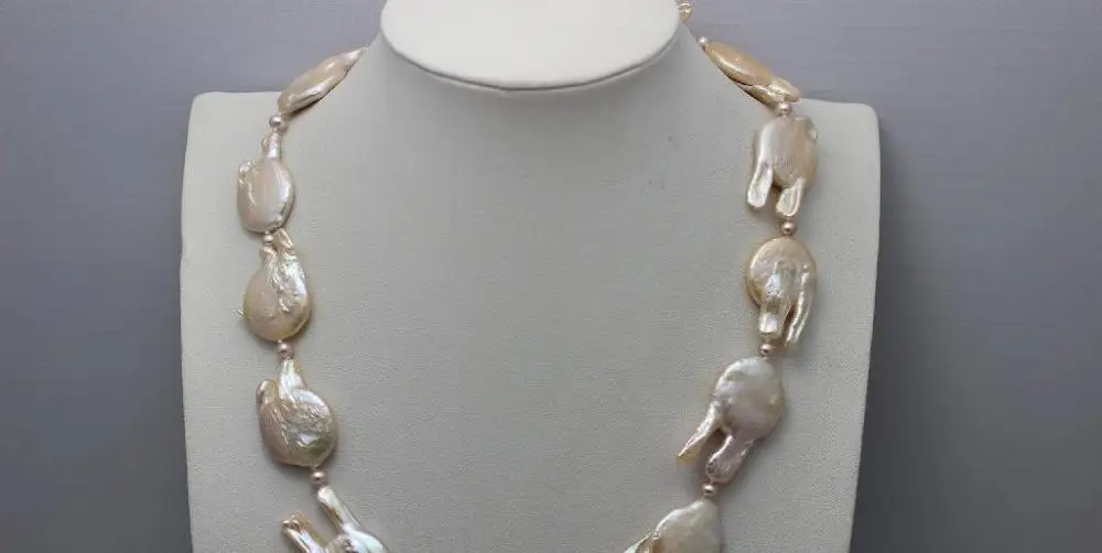 

Natural color pink Freshwater pearl necklace 18x27mm 19" a(5.18)