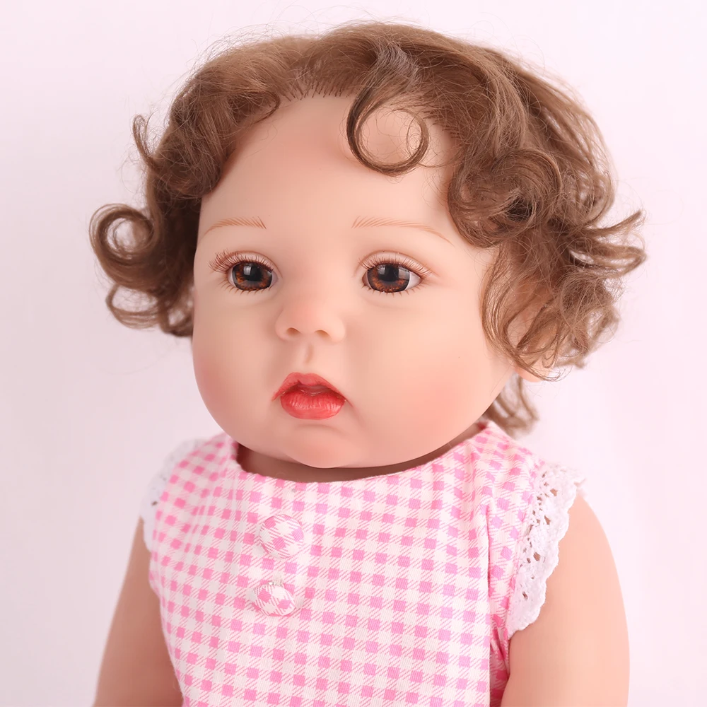 KAYDORA полный Силиконовый Reborn Baby 17 дюймов винил тело реалистичные девушка кукла Ванна игрушка милый Boneca с вьющимися волосами Bebe Reborn menina