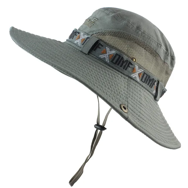 boonie hat vs bucket hat