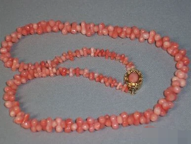 

1070 POLISHED BRANCH CORAL NECKLACE W/ BEAUTIFUL CORAL CLASP