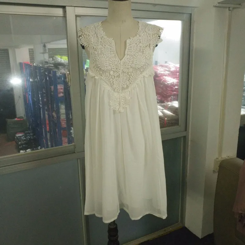 2018-Sexy-Chiffon-women-dress-summer-casual-Sleeveless-loose-dress-lady-Hollow-Out-White-tunic-lace (1)