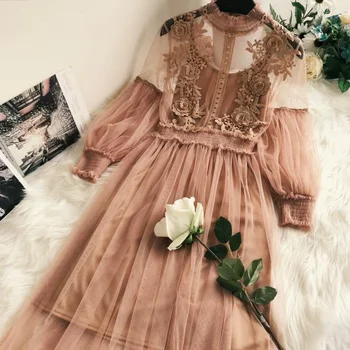 

Dresses 2018 Spring Summer Popular Sleeve Women Party Lace Dresses Flowers Mesh Dress Elegant Embroidery Dress AMBMCM