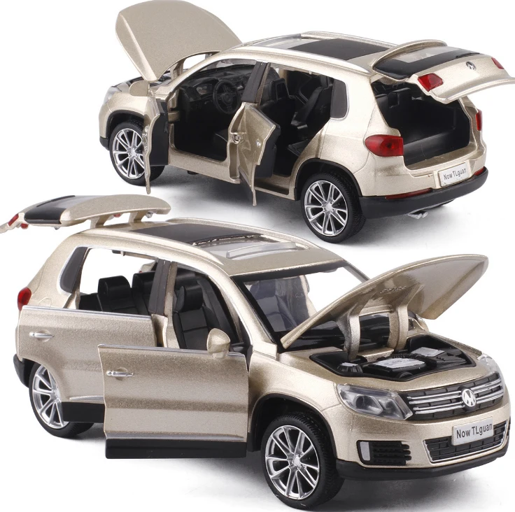 

High simulation 1:32 Tiguan SUV Alloy Pull Back Toy Car Model Musical Flashing Six Open The Doors Diecast Metal For Kids Toys