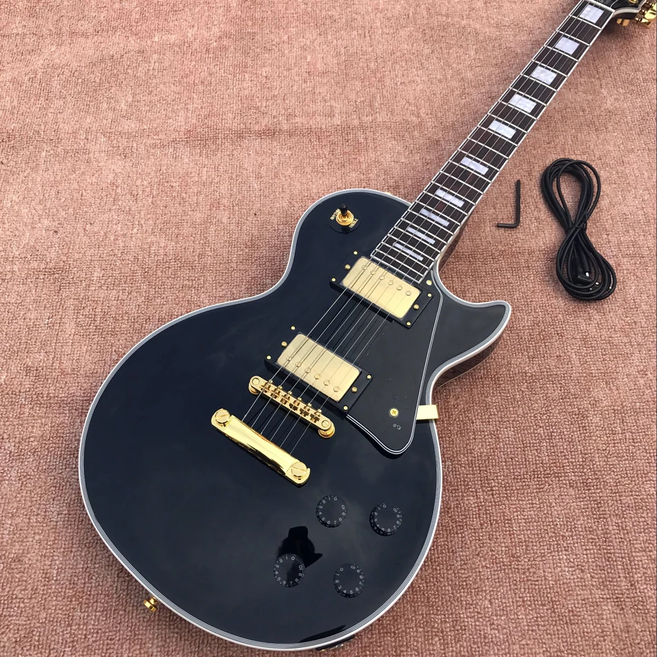 

Hot-selling new products, black electric guitar, gold hardware, free delivery, customizable