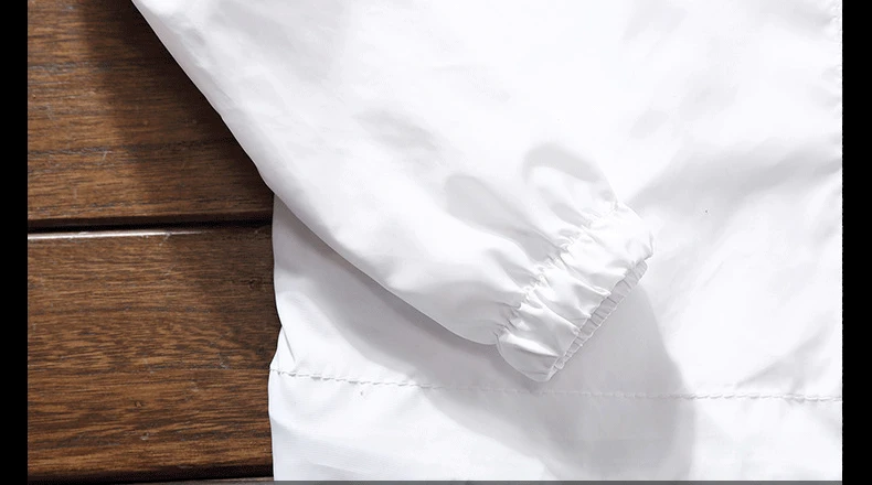 2020 Light-Weight Men's Summer Hooded Jacket Thin Windbreaker Packable Sunscreen Waterproof Beach Casual Zipper Coat Solid Color