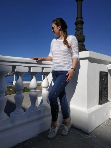 COLROVIE 2018 Spring Skinny Pearl Beading Faded Wash Jeans Blue Mid Waist Zipper Fly Plain Denim Jeans Women Casual Trousers