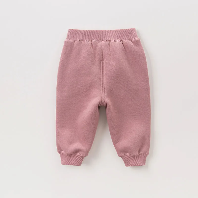 DB6532_0019_6Y3A7375